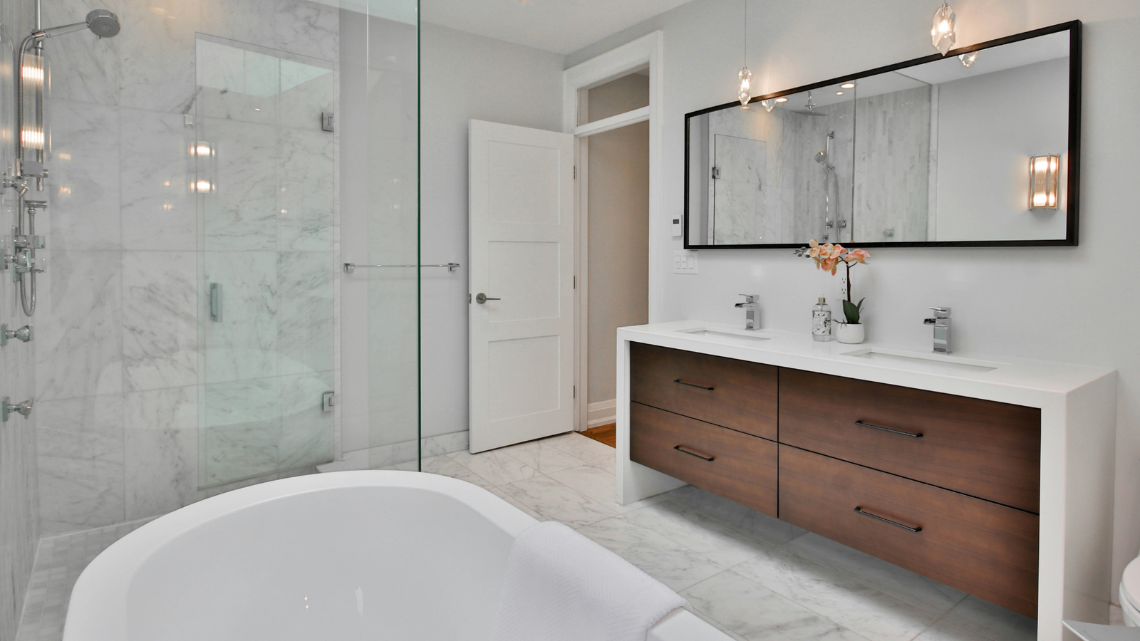 Well-maintained bathroom ready for new owners