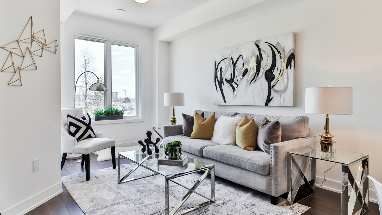 House with neatly cleaned window panels