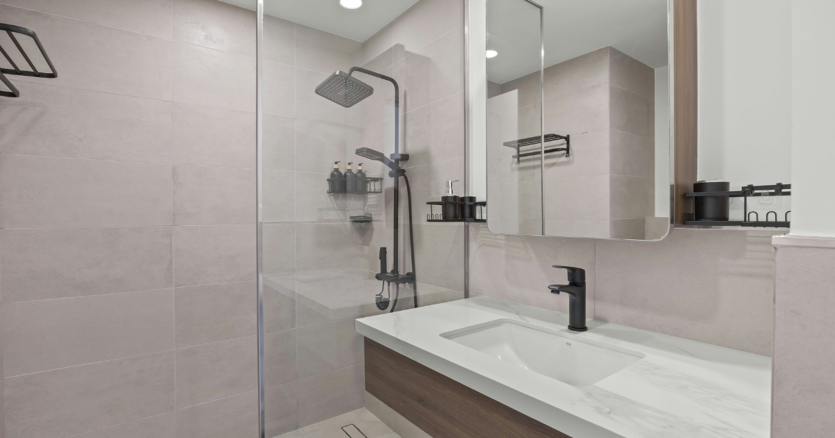 bathroom, clean and comfortable