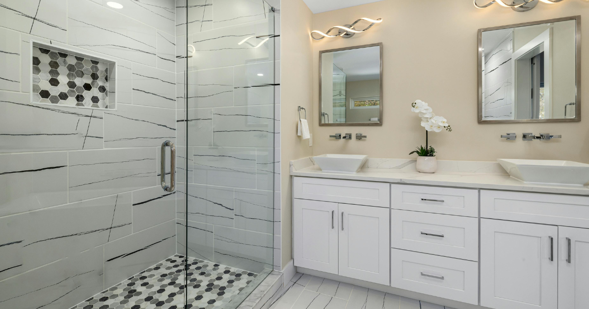 apartment kitchen, cleaned and pristine, ready to be used