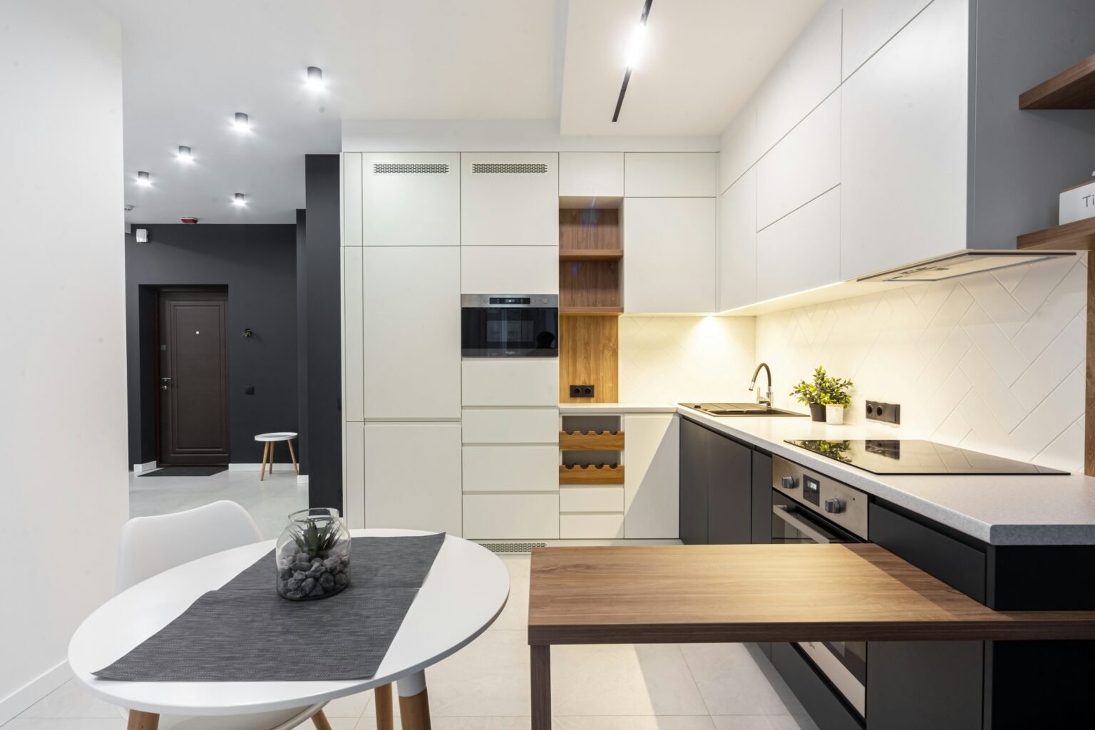 kitchen after a cleaning service by experts