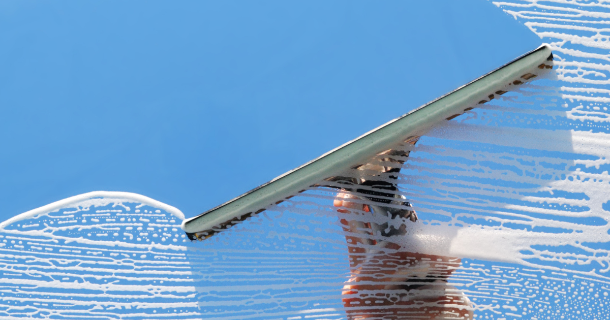 Window cleaning results at a family home